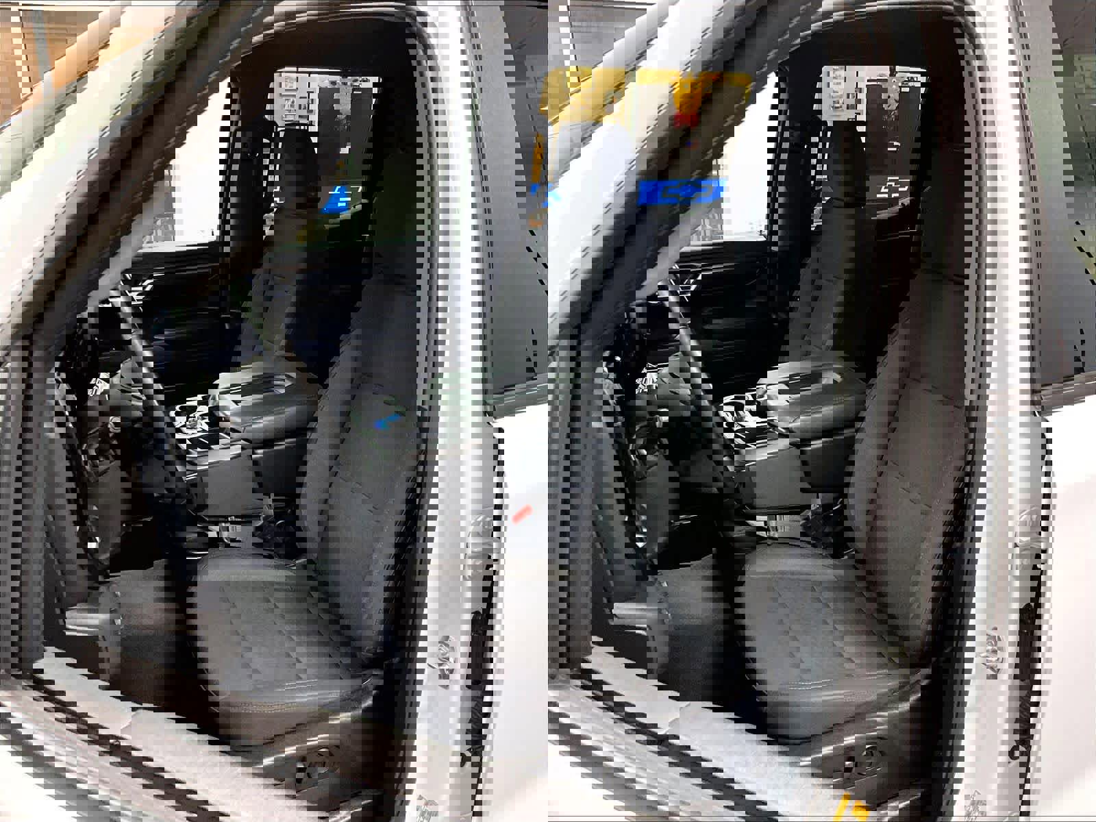 Used 2025 Chevrolet Silverado 1500 LT image 10