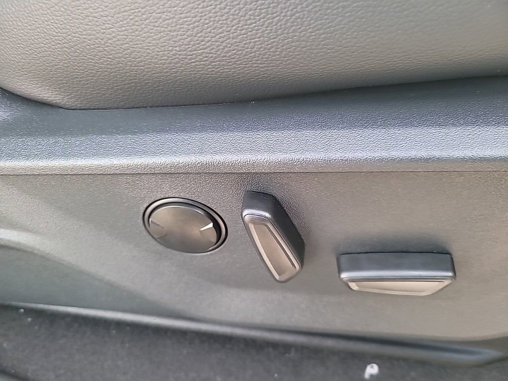 New 2025 Ford F250 Lariat w/ Lariat Ultimate Package image 27