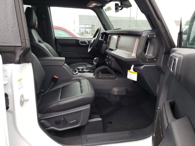 New 2025 Ford Bronco Outer Banks w/ Sasquatch Package image 19