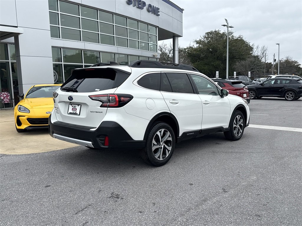 Certified 2022 Subaru Outback Limited image 8