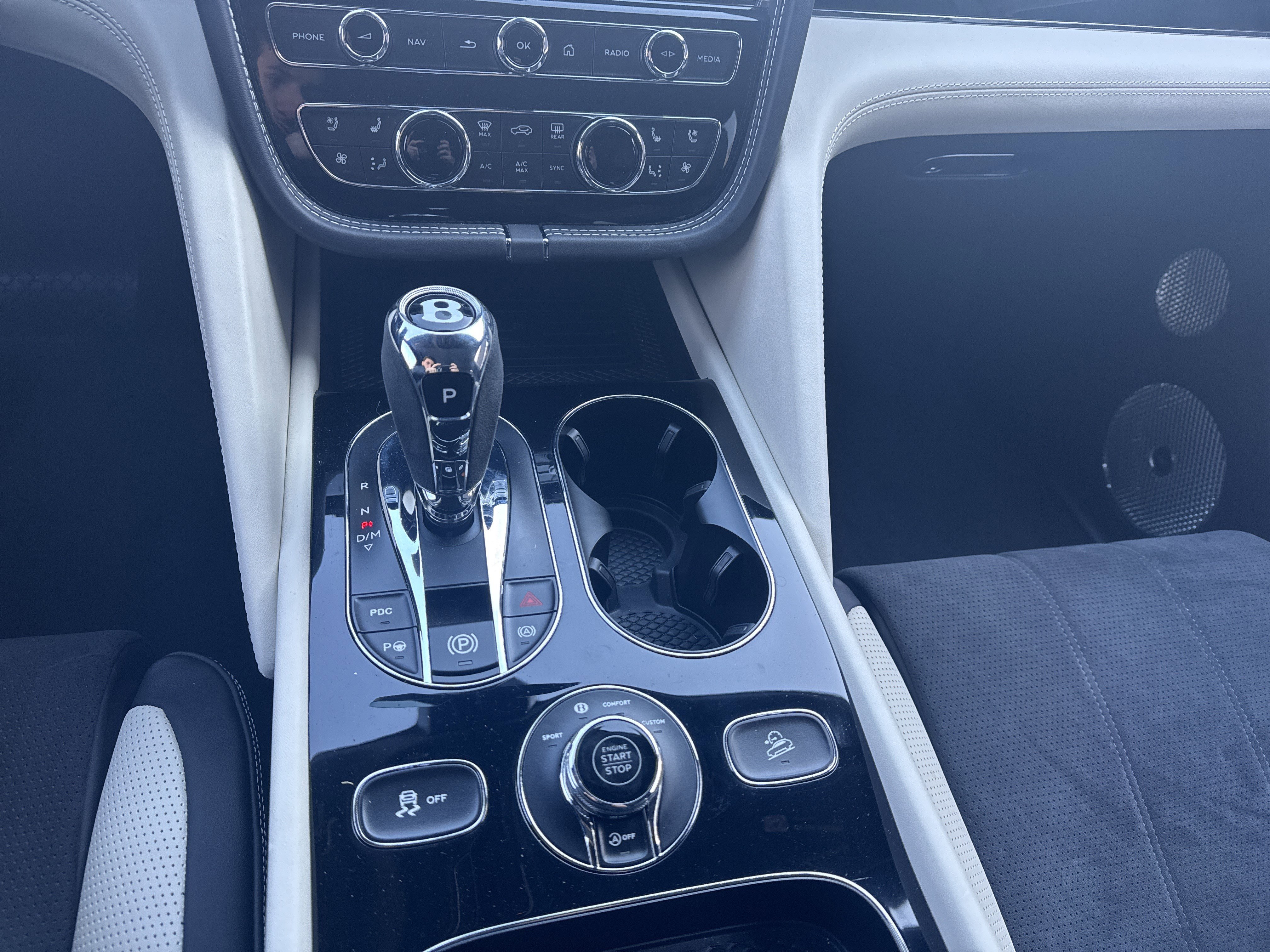 Used 2022 Bentley Bentayga S image 17