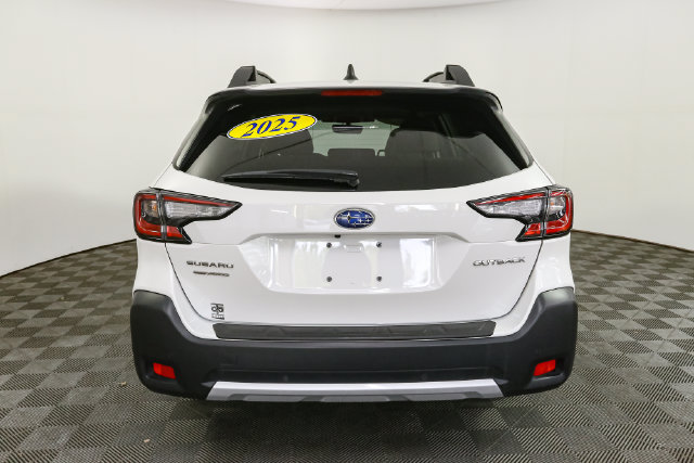 Used 2025 Subaru Outback Limited AWD/4WD image 8