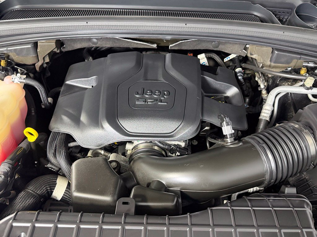 Certified 2023 Jeep Grand Cherokee L Summit AWD/4WD image 18