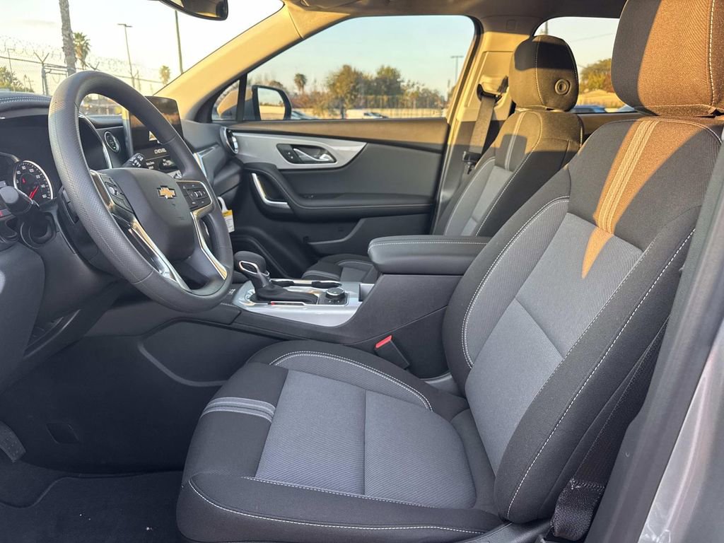 New 2026 Chevrolet Blazer LT image 17