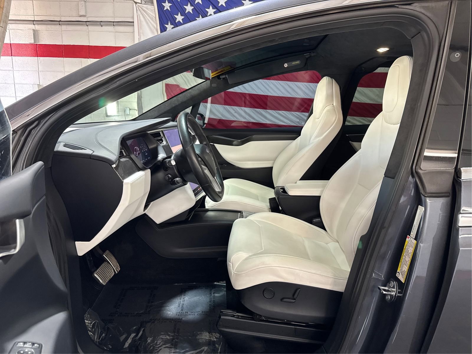 Used 2017 Tesla Model X 75D image 9