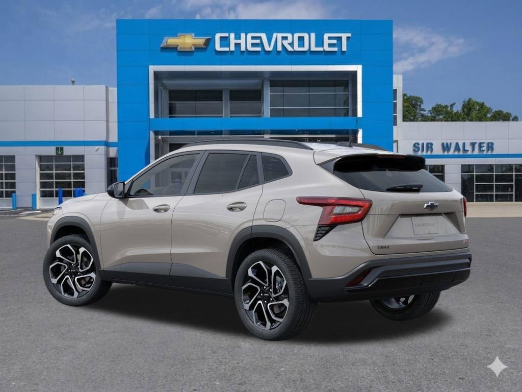 New 2026 Chevrolet Trax RS w/ Sunroof Package FWD image 4