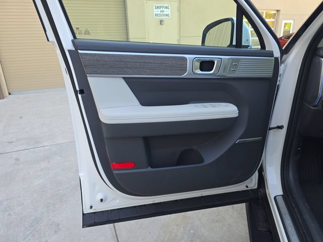 New 2026 Hyundai Santa Fe Calligraphy w/ Tow & Go Package FWD image 12