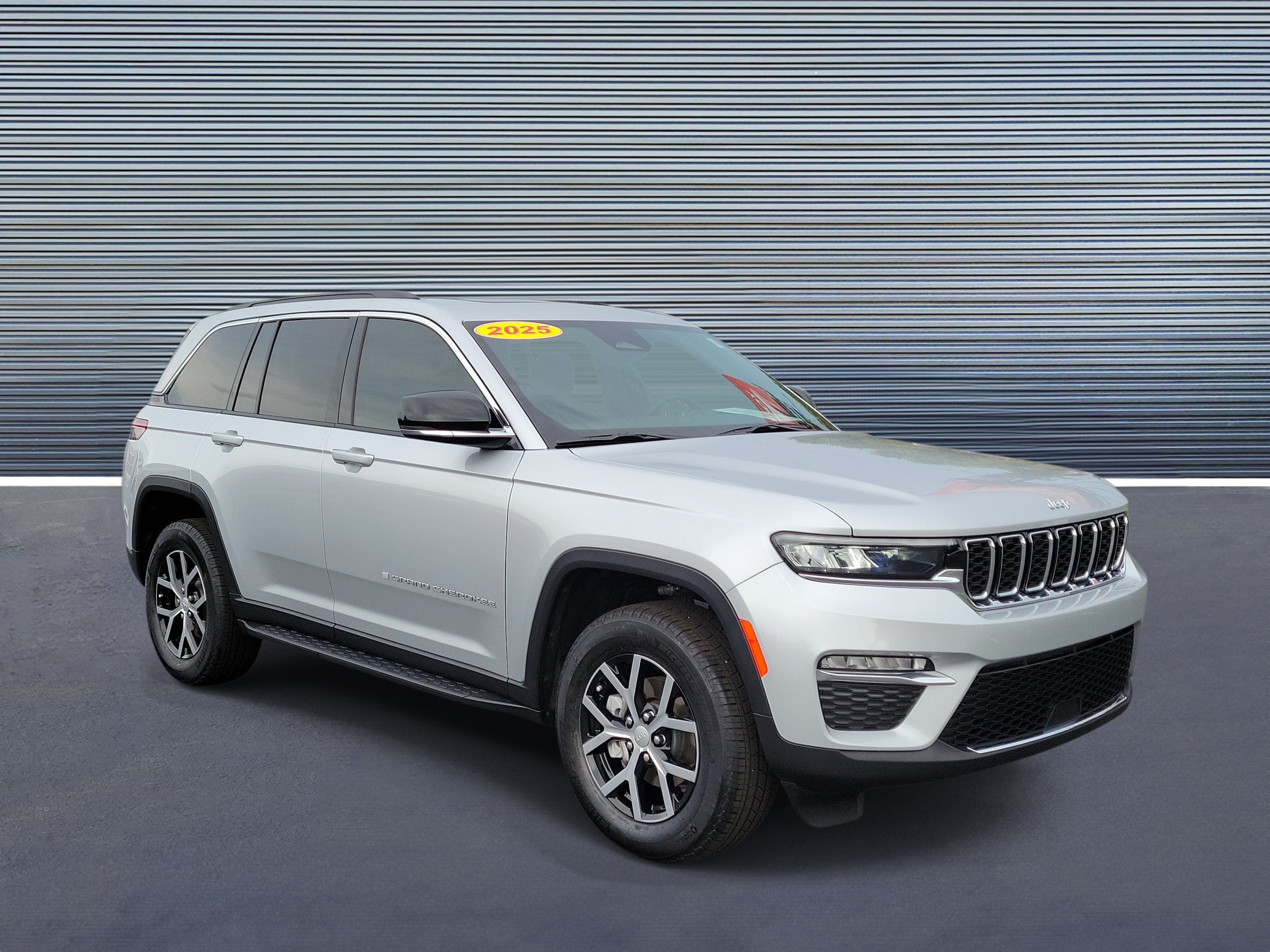 Used 2025 Jeep Grand Cherokee Limited RWD video 2