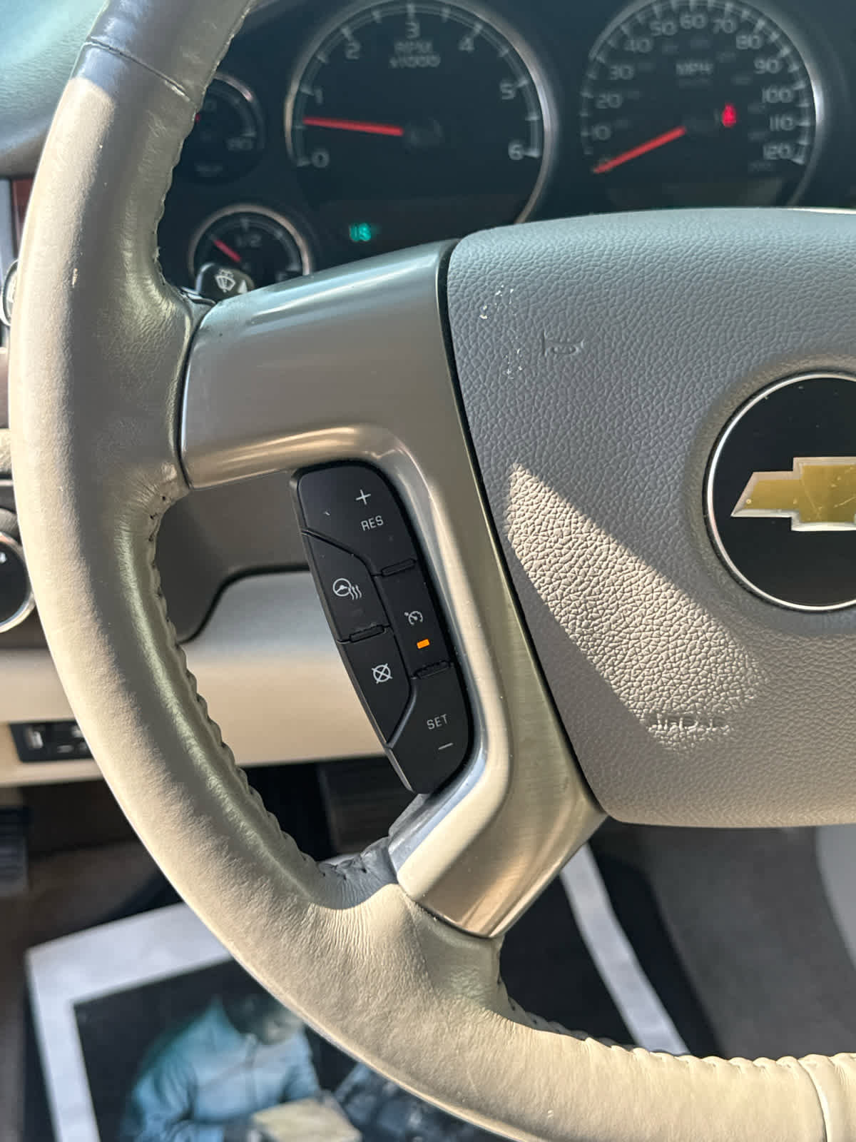 Used 2013 Chevrolet Tahoe LTZ image 24