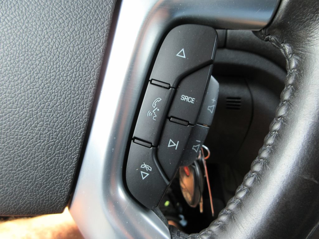 Used 2017 Chevrolet Traverse LT w/ Style and Technology Package FWD image 26