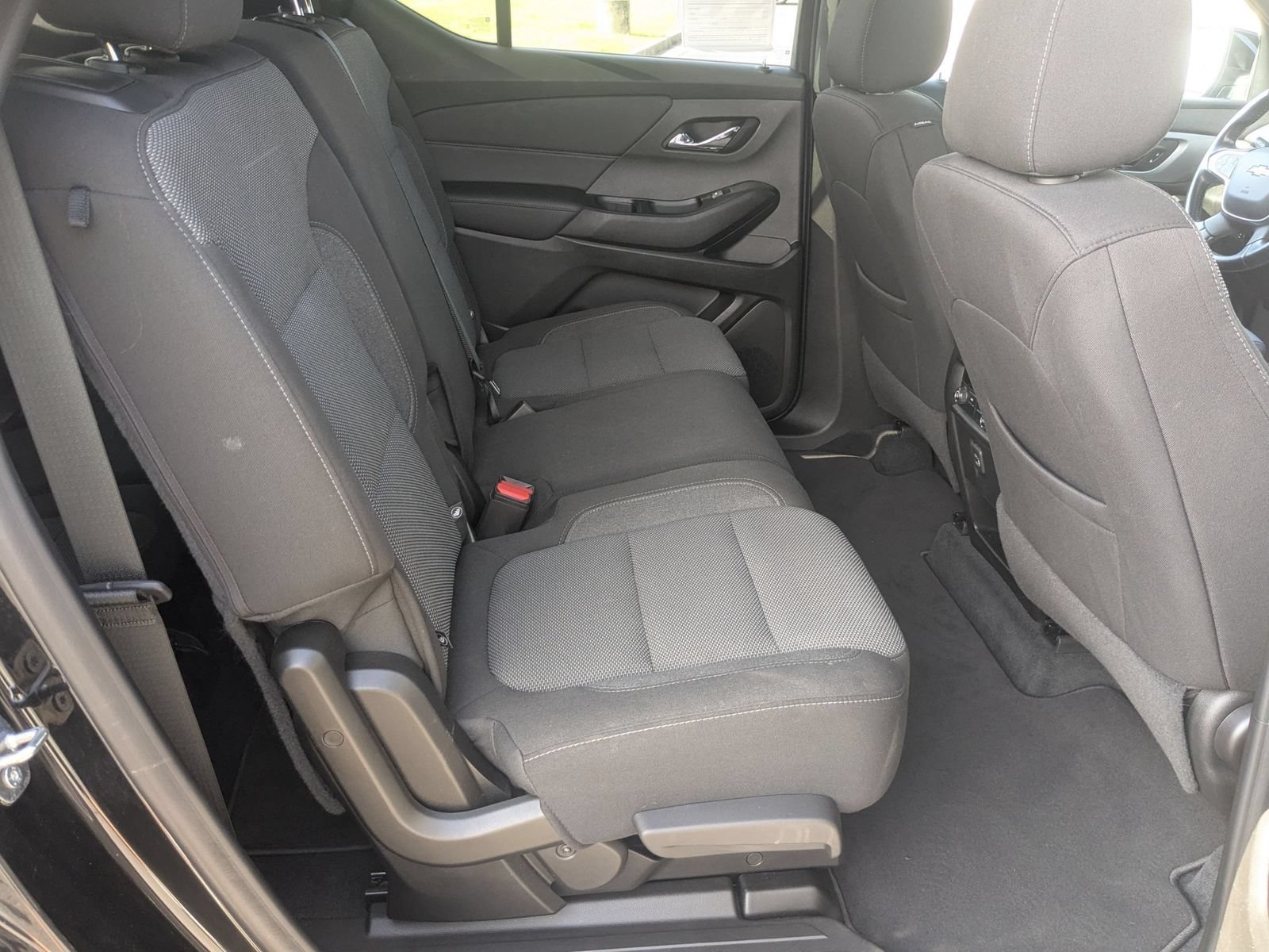 Used 2022 Chevrolet Traverse LT AWD/4WD image 37