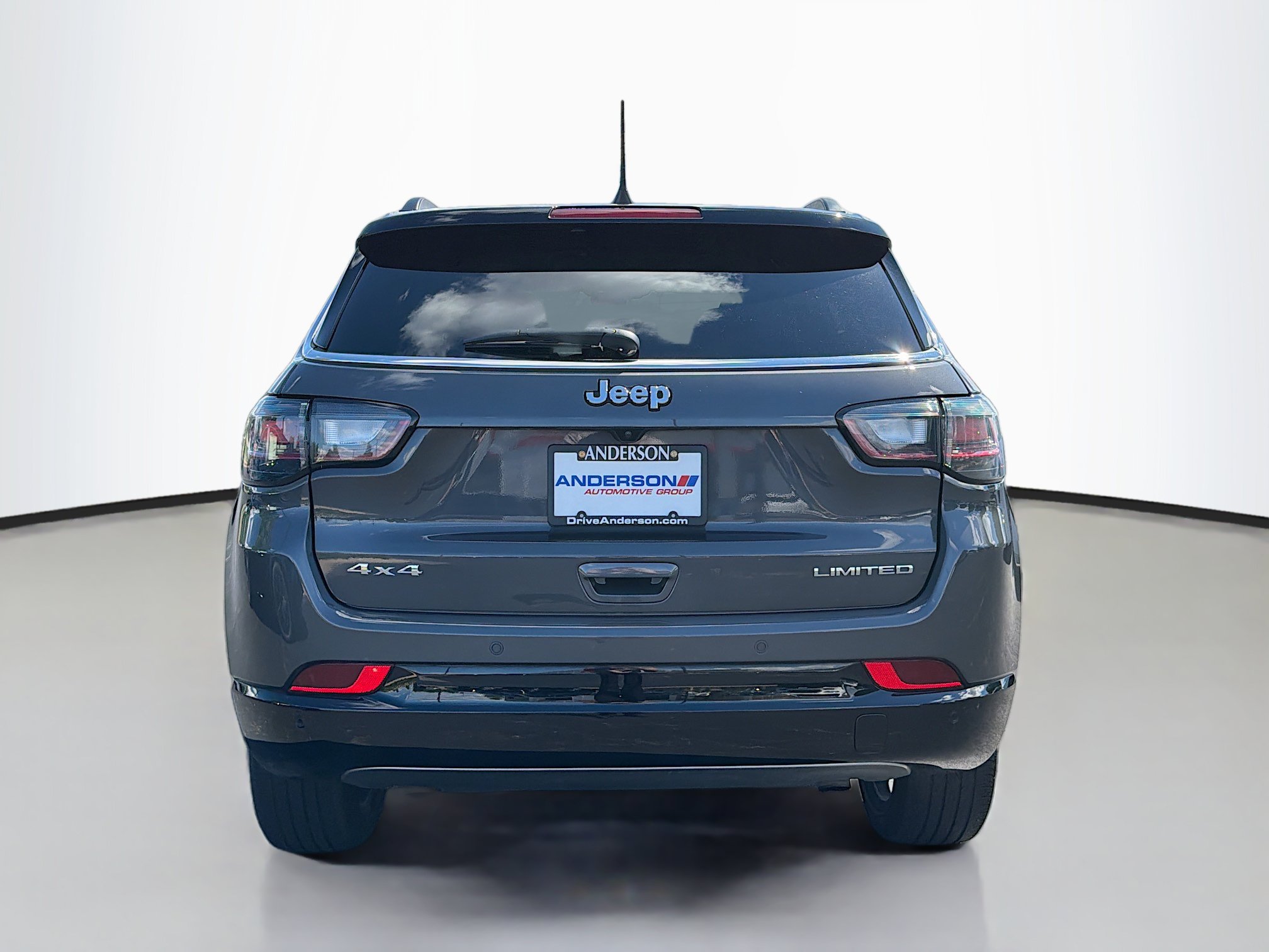 Used 2024 Jeep Compass Limited w/ Elite Group AWD/4WD image 17