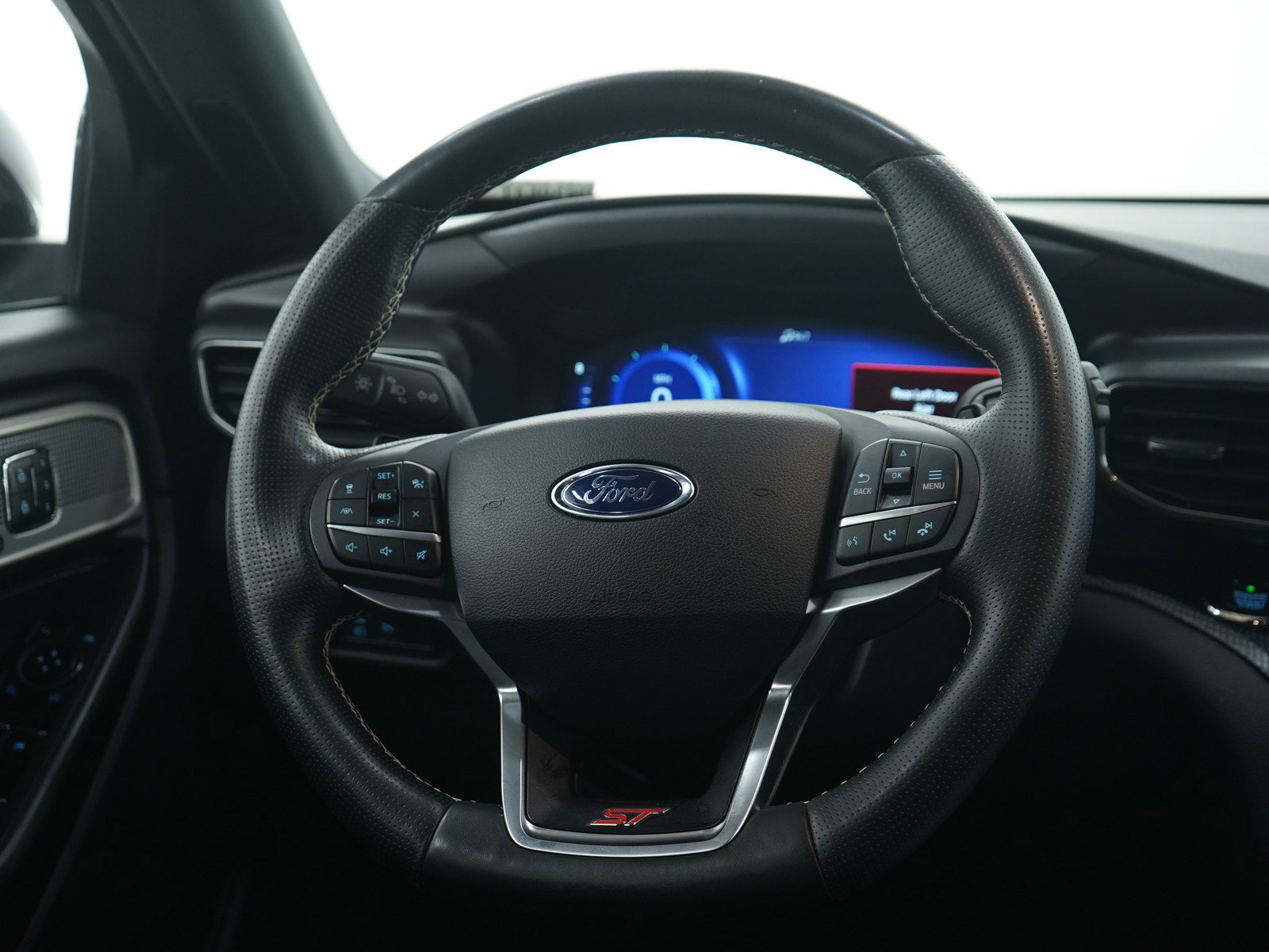 Used 2020 Ford Explorer ST image 20