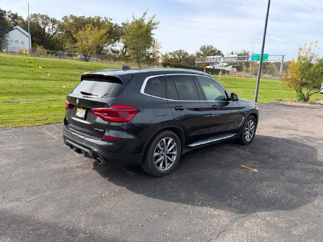 Used 2018 BMW X3 xDrive30i w/ Executive Package AWD/4WD image 21