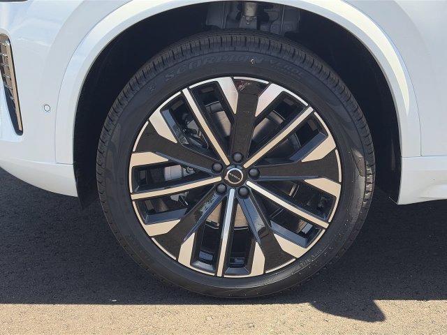 New 2026 Volvo XC90 B6 Ultra w/ Protection Package AWD/4WD image 11