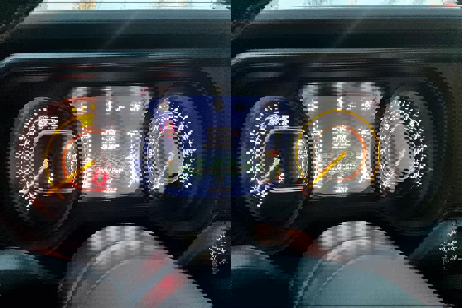 Used 2025 Jeep Wrangler Unlimited Rubicon image 18