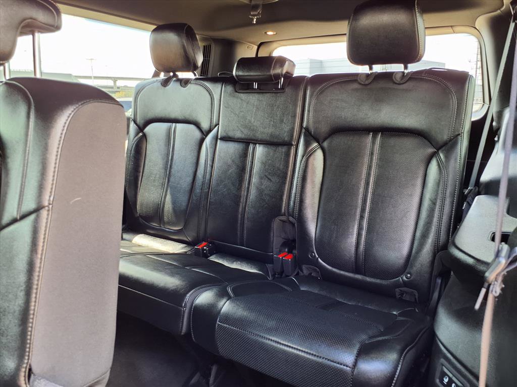 Used 2024 Jeep Wagoneer L Series III w/ Flexible Seating Group image 18