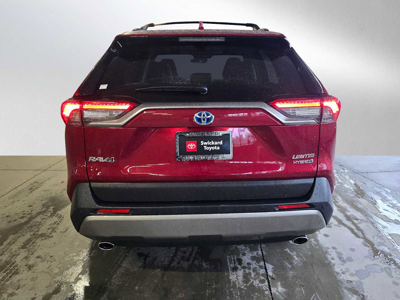 Used 2024 Toyota RAV4 Limited image 4