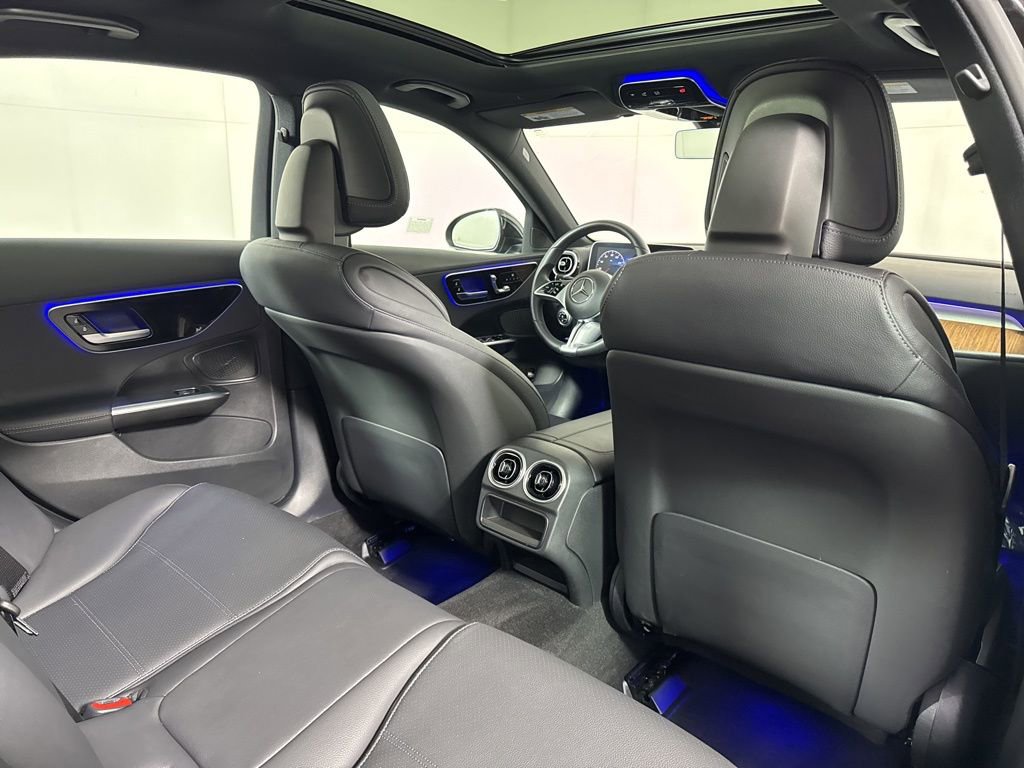 Certified 2025 Mercedes-Benz C 300 4MATIC Sedan image 16