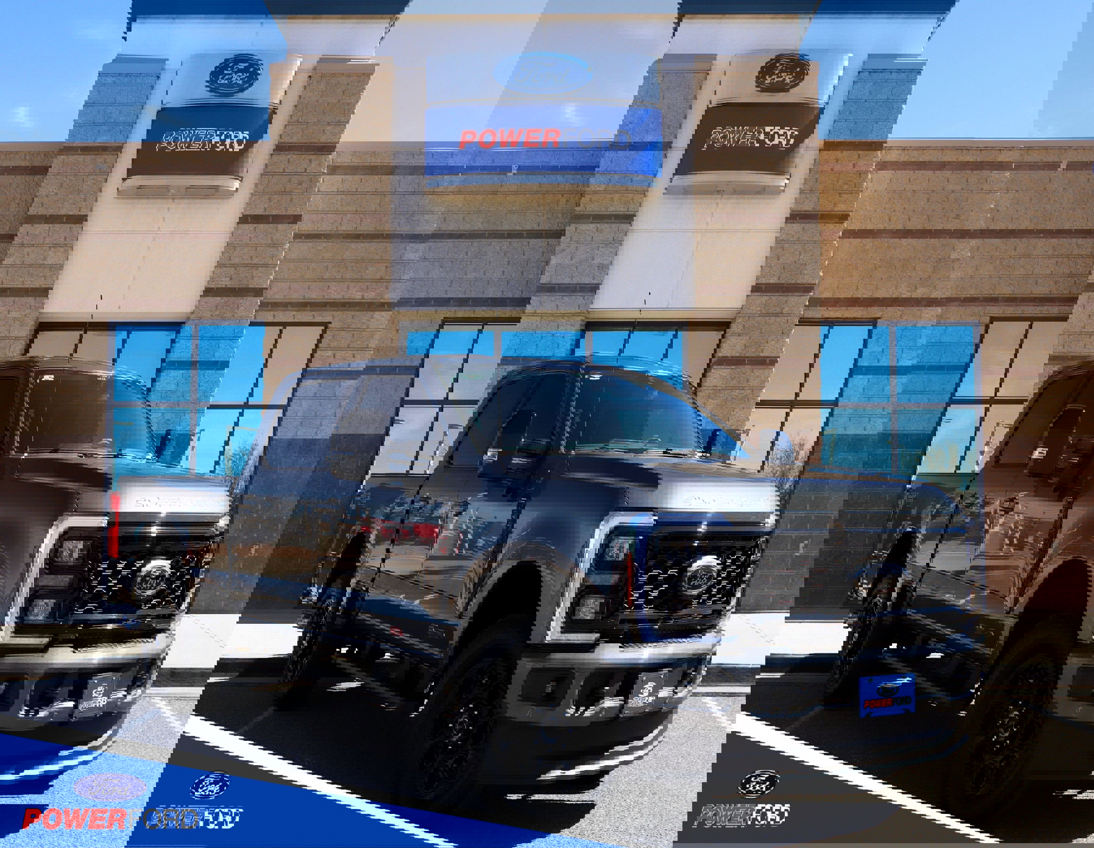 New 2026 Ford F250 Lariat w/ Black Appearance Package