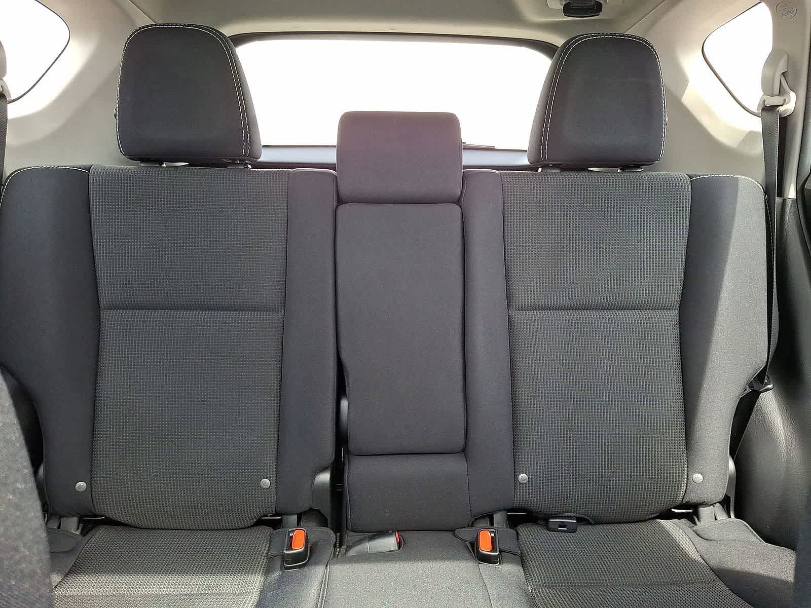 Used 2018 Toyota RAV4 XLE AWD/4WD image 14