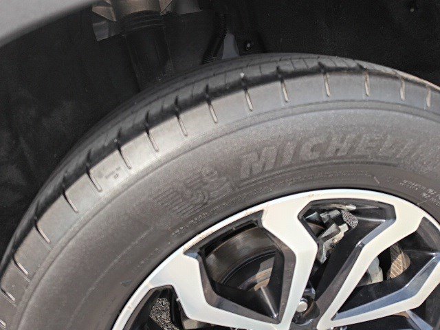 Used 2024 Toyota Corolla Cross SE image 9