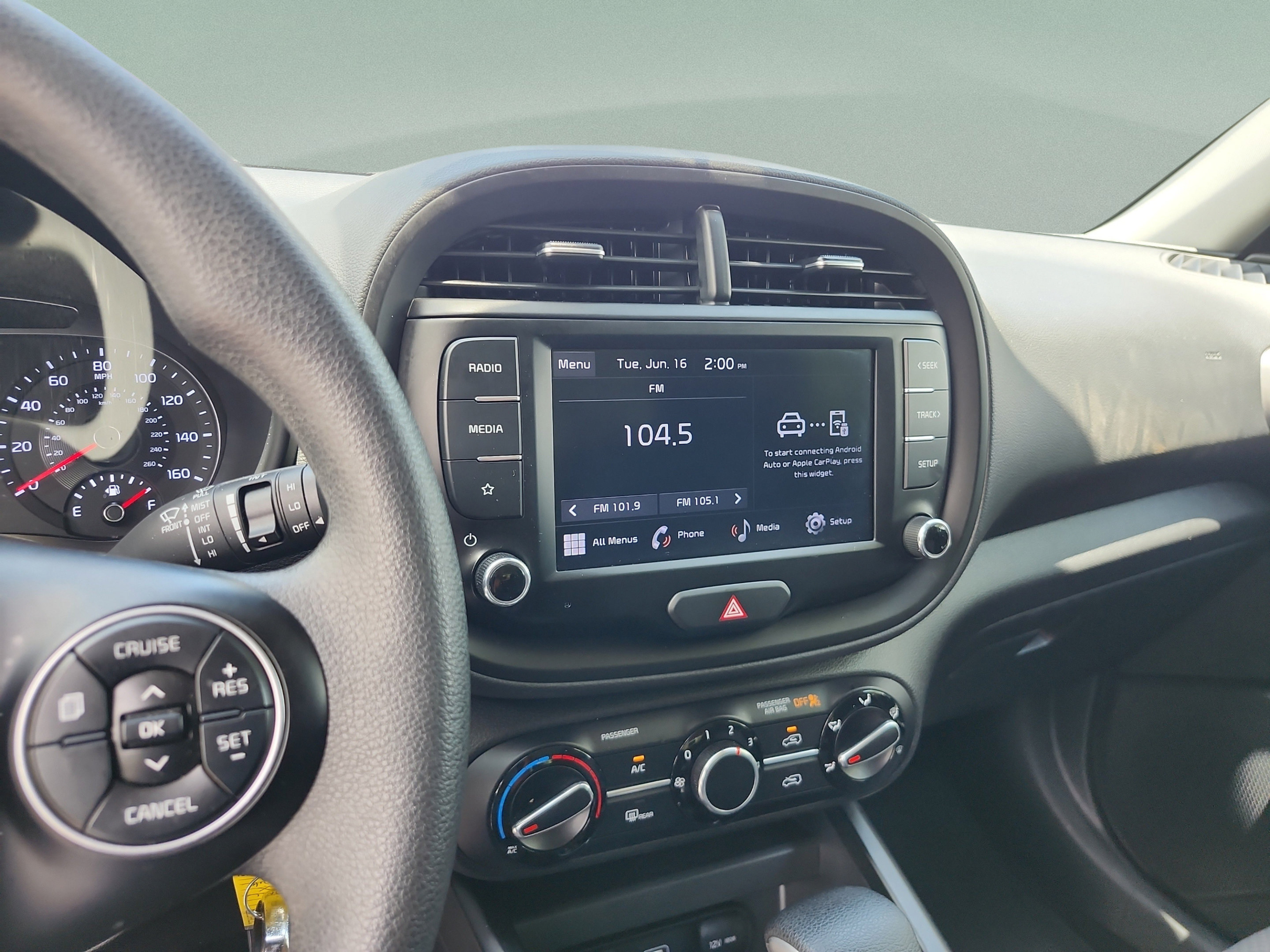 Used 2022 Kia Soul LX w/ Technology Package FWD image 12
