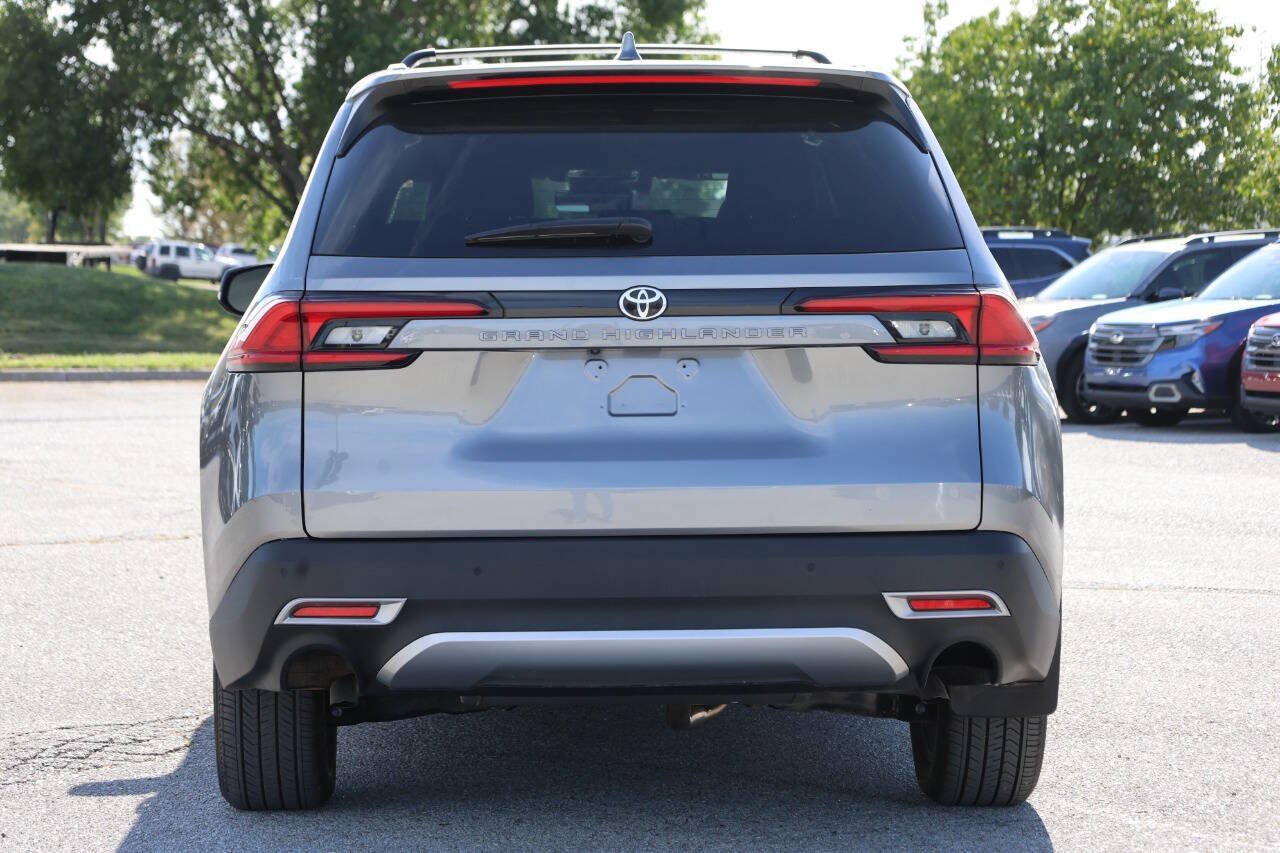 Used 2026 Toyota Grand Highlander AWD Hybrid image 10