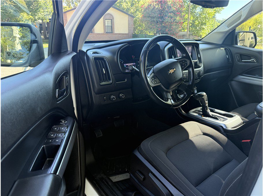Used 2019 Chevrolet Colorado LT w/ Colorado RST Special Edition AWD/4WD image 10