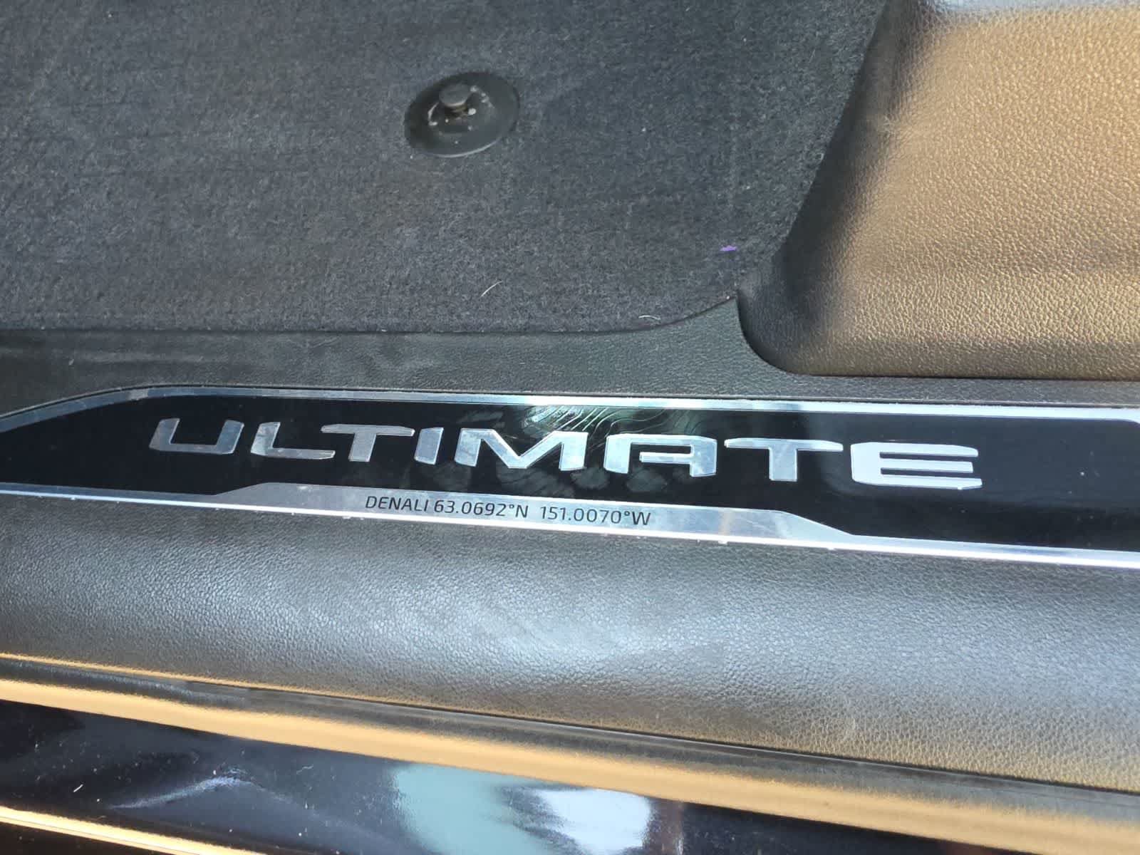 Used 2024 GMC Sierra 3500 Denali Ultimate AWD/4WD image 18