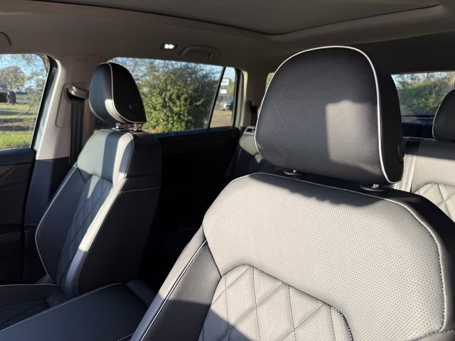 New 2026 Volkswagen Atlas SEL Premium R-Line image 10