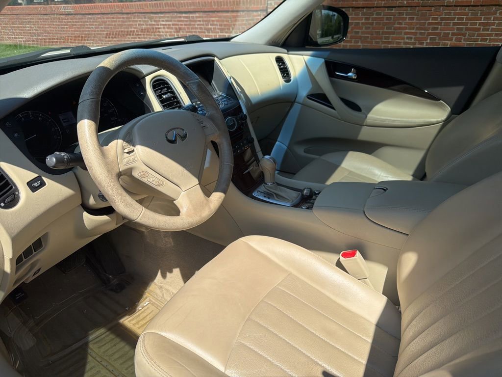 Used 2015 INFINITI QX50 Journey w/ Premium Package image 12