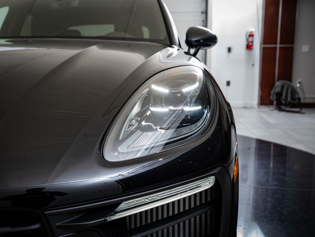 New 2026 Porsche Macan S image 15