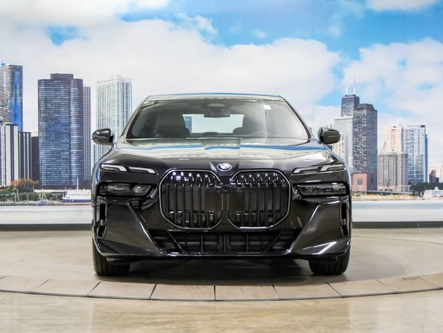 Used 2026 BMW 740i xDrive AWD/4WD image 3