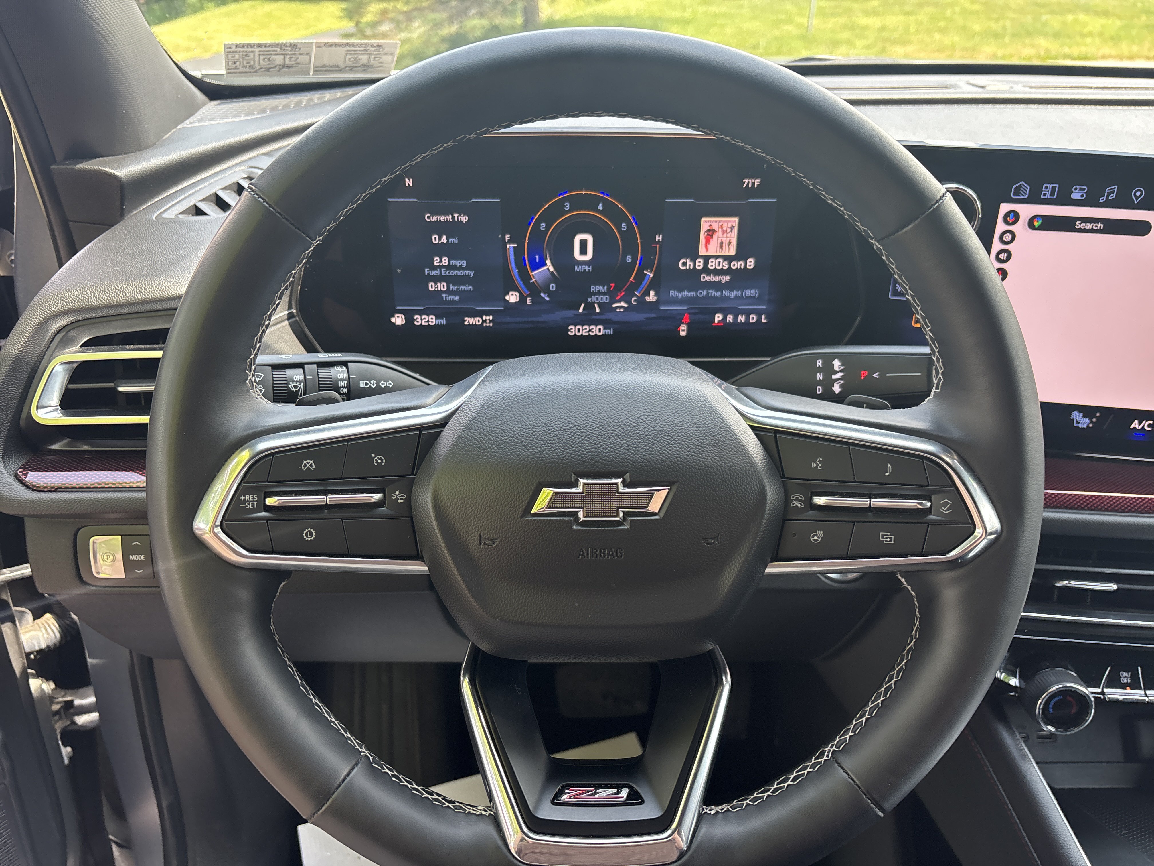 Used 2025 Chevrolet Traverse Z71 AWD/4WD image 19