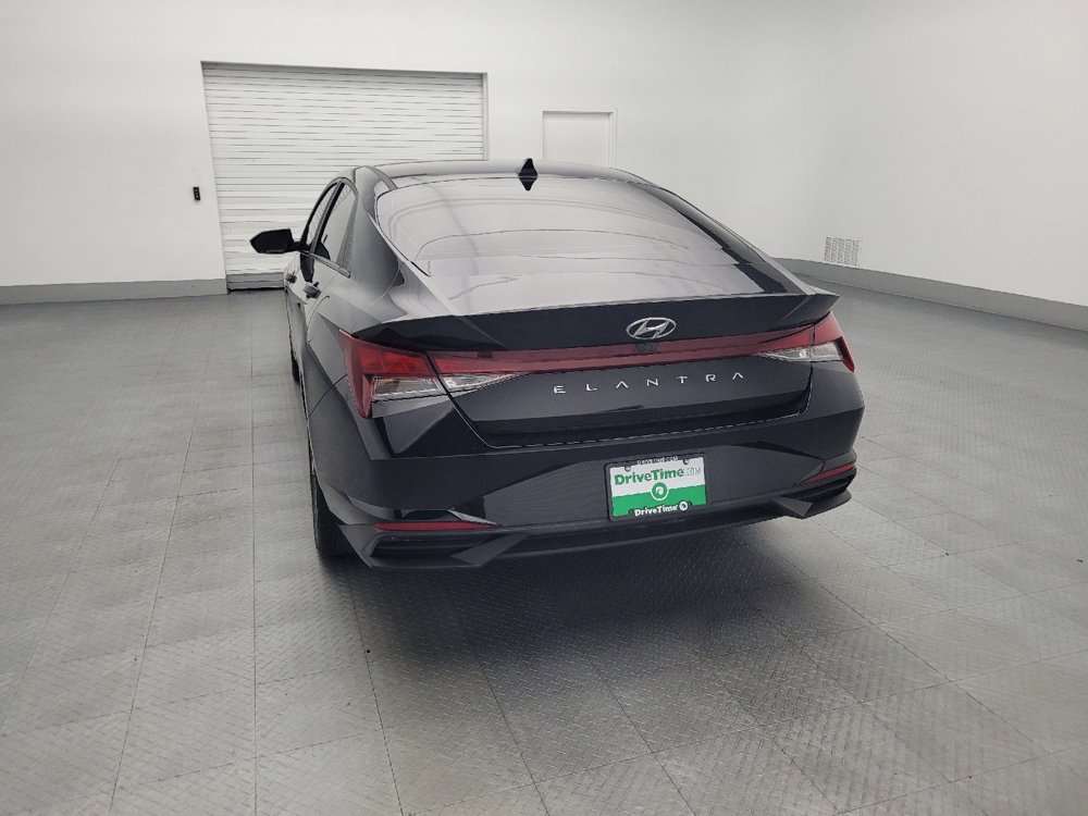 Used 2023 Hyundai Elantra SEL w/ Convenience Package image 6