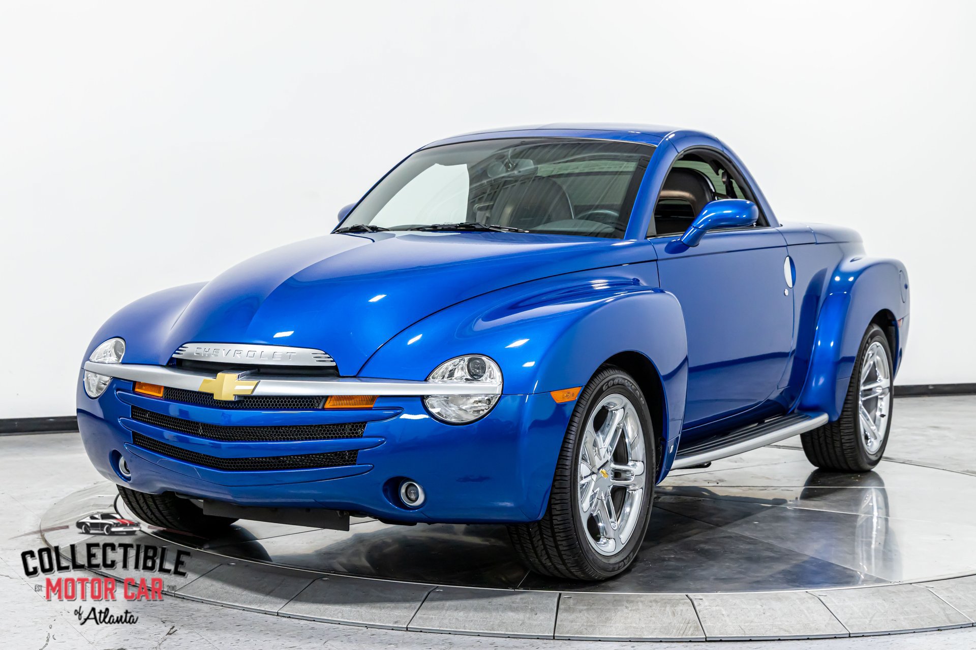 Used 2006 Chevrolet SSR w/ Preferred Equipment Group RWD image 8