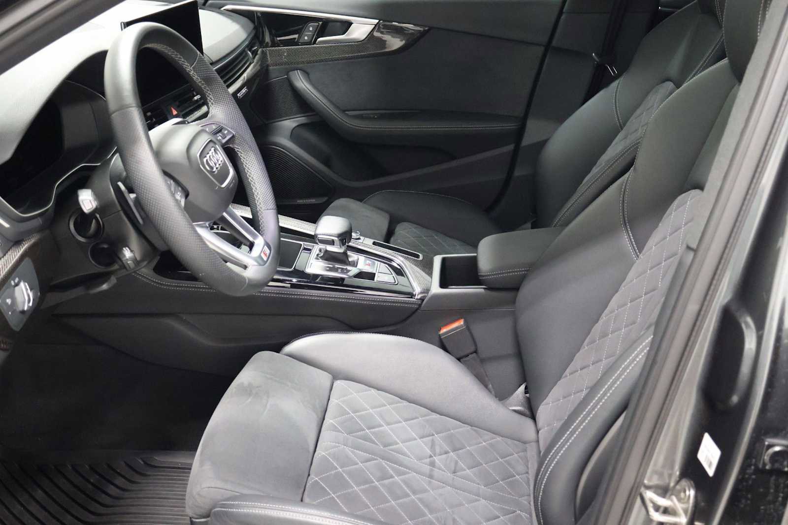 Used 2023 Audi S4 Premium Plus w/ Premium Plus Package AWD/4WD image 5