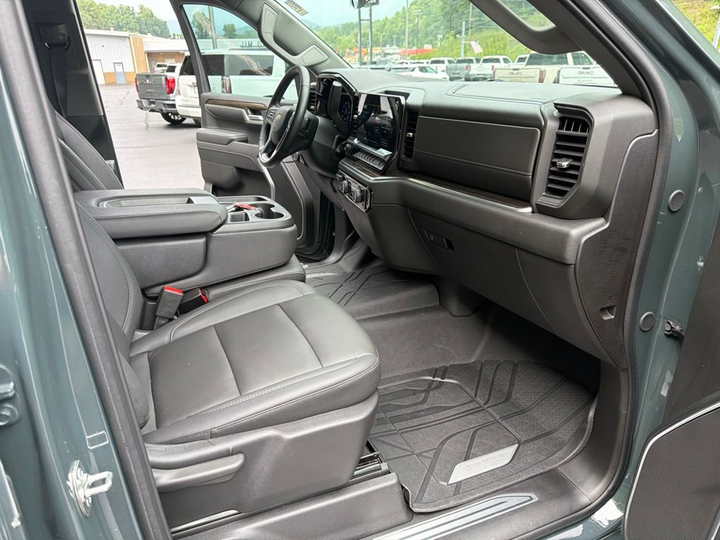 Certified 2025 Chevrolet Silverado 1500 LT w/ All Star Edition Plus AWD/4WD image 17