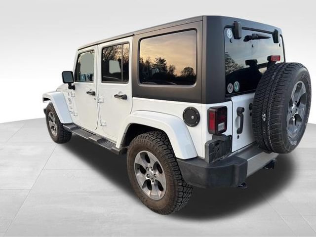 Used 2017 Jeep Wrangler Unlimited Sahara w/ Connectivity Group image 5