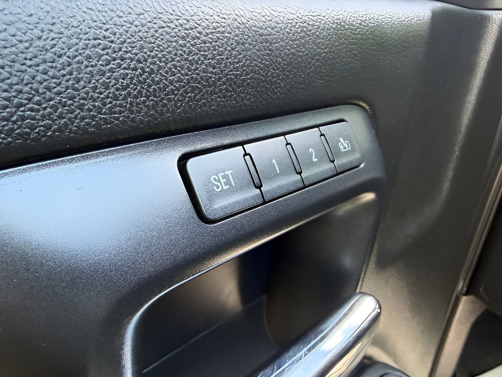 Used 2018 Chevrolet Silverado 2500 LTZ w/ Duramax Plus Package AWD/4WD image 15