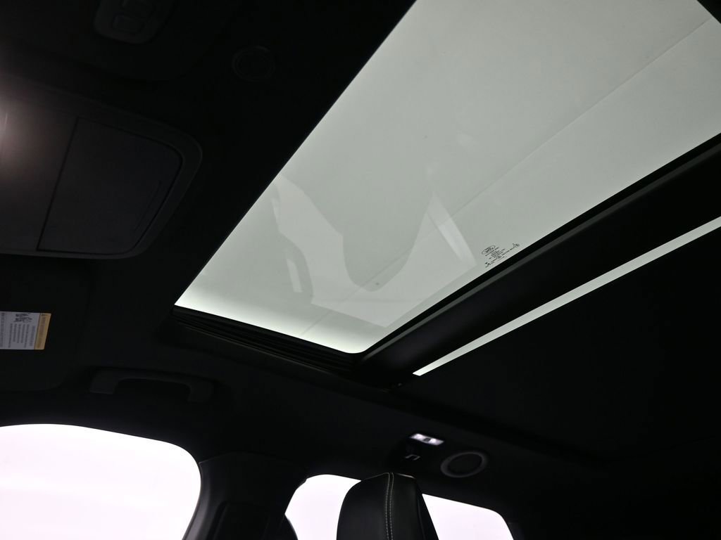 Certified 2022 Ford Explorer ST w/ Equipment Group 401A image 18