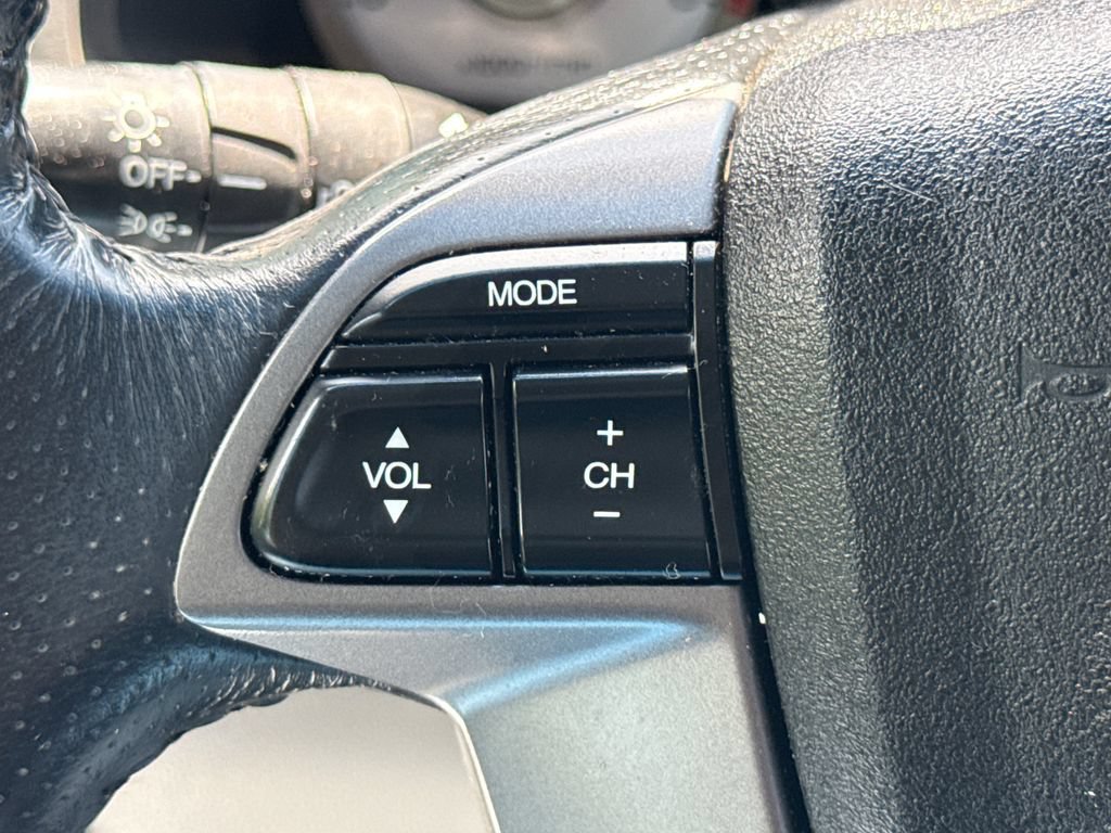 Used 2011 Honda Pilot EX-L image 29