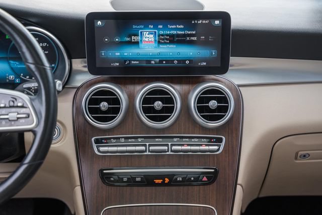 Certified 2022 Mercedes-Benz GLC 300 4MATIC w/ Premium Package Lite image 22