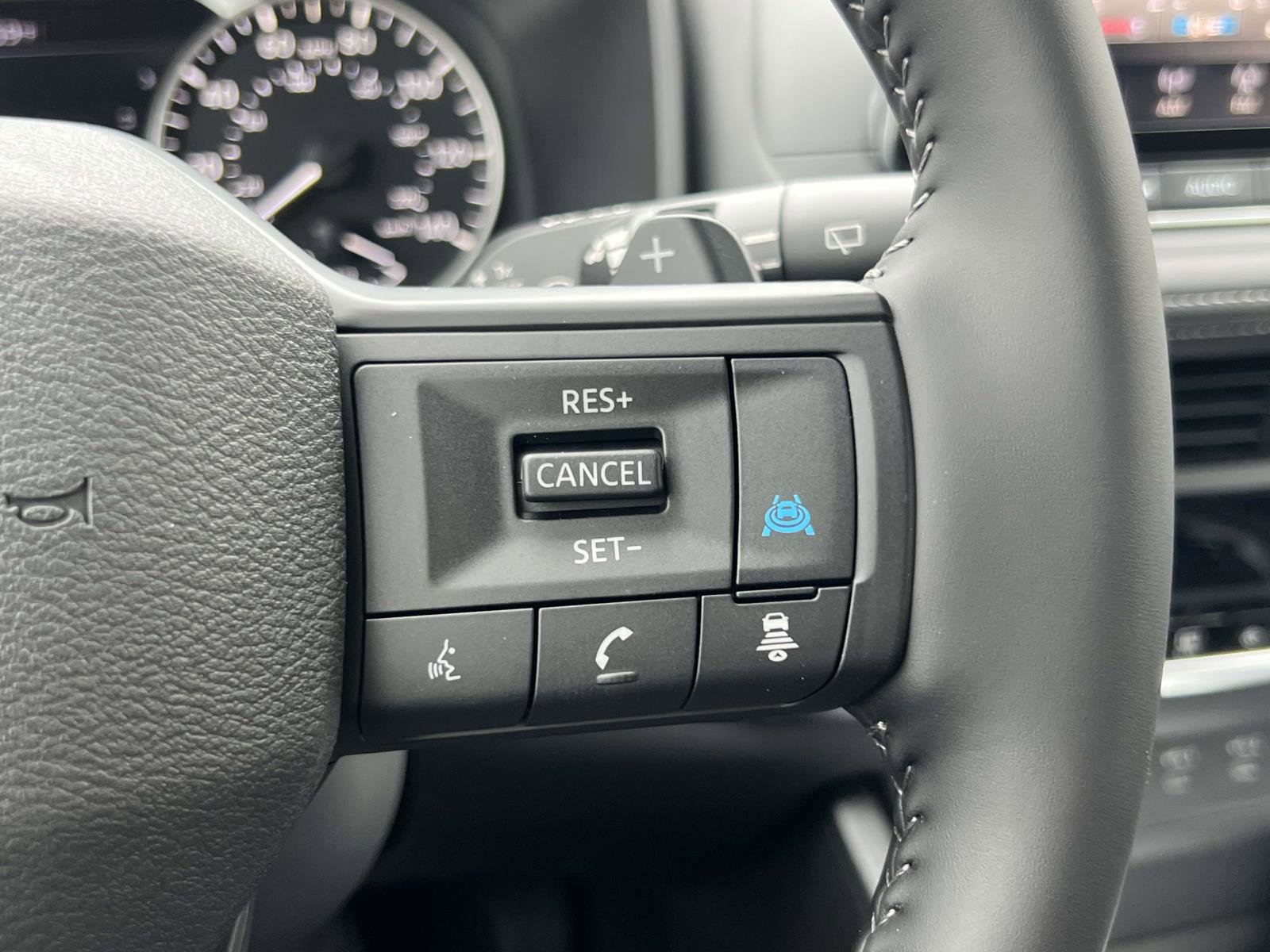 Used 2026 Nissan Rogue SV image 23