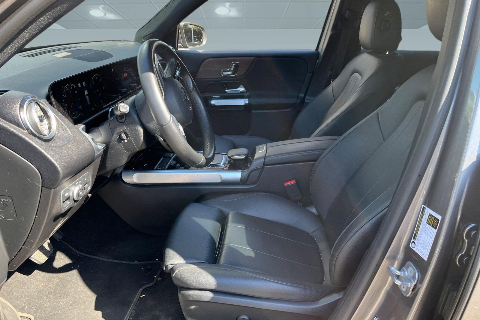 Certified 2023 Mercedes-Benz EQB 300 4MATIC image 3