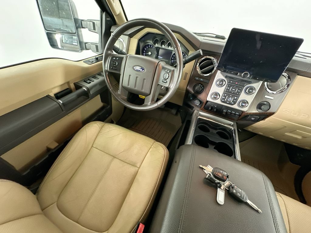 Used 2016 Ford F250 Lariat w/ Lariat Ultimate Package AWD/4WD image 9