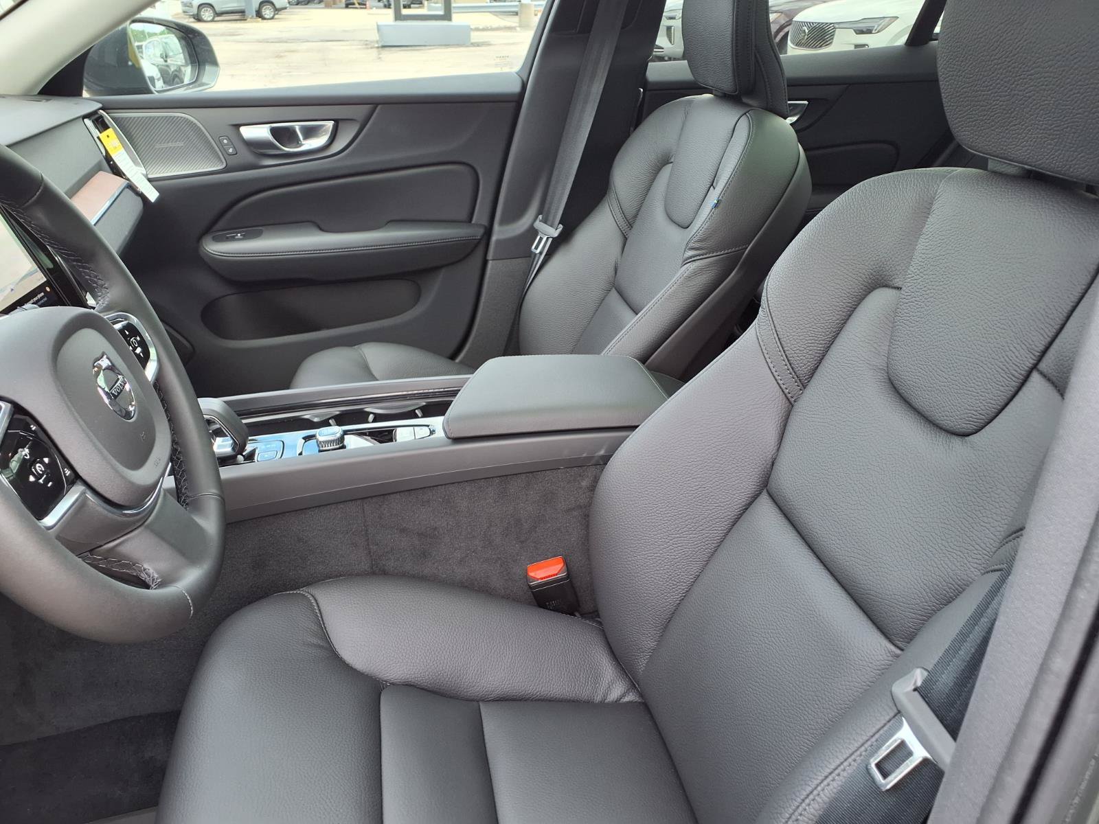 New 2026 Volvo V60 B5 Cross Country Plus w/ Protection Package Premier AWD/4WD image 4
