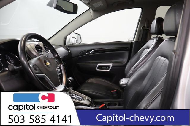 Used 2013 Chevrolet Captiva Sport LTZ FWD image 12