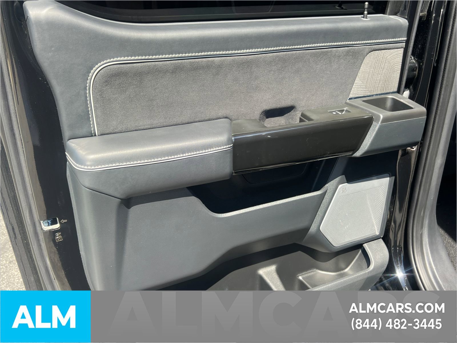 Used 2024 Ford F150 Lightning Platinum AWD/4WD image 24